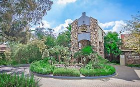 Afrique Boutique Hotel O.R. Tambo